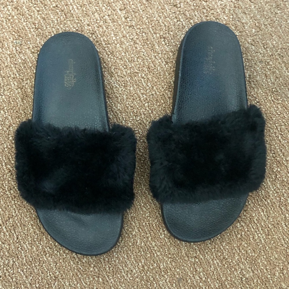 fluffy sandals